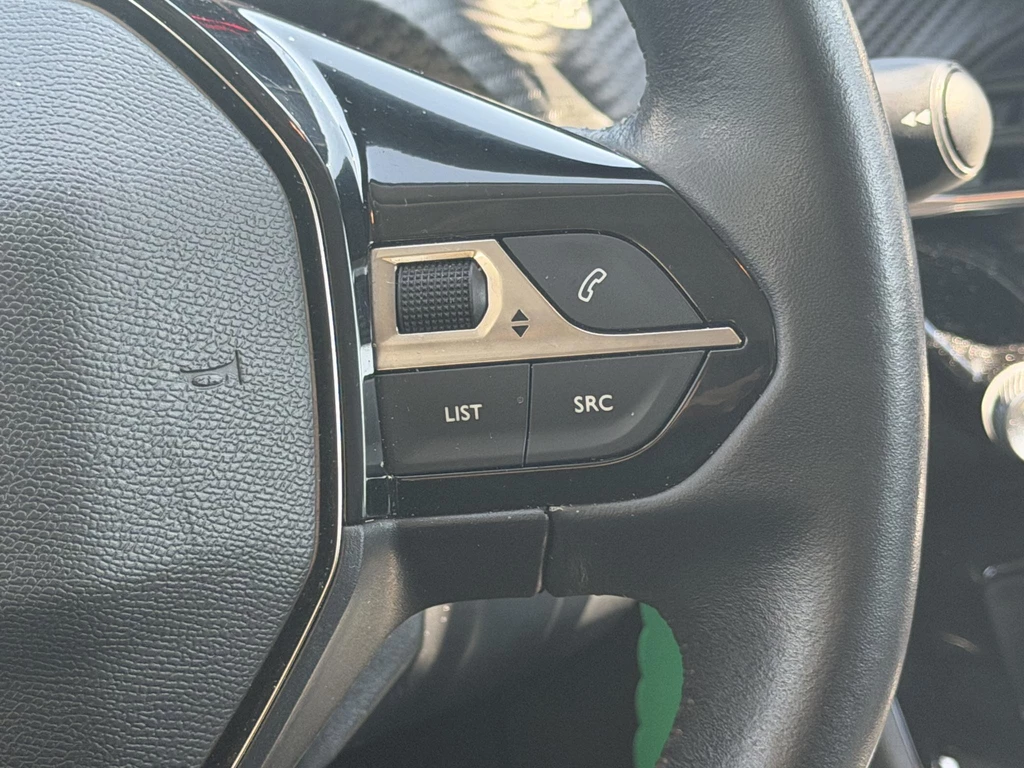 Peugeot 208 – foto 31