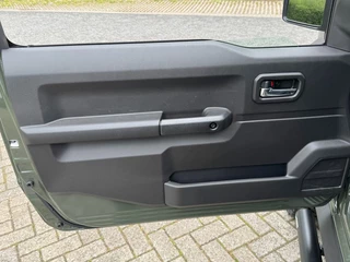 Suzuki Jimny – thumbnail 23
