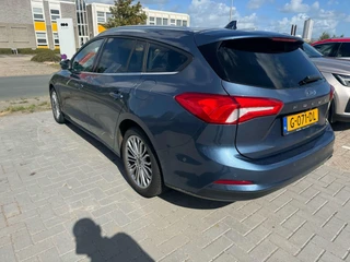 Ford Focus – thumbnail 4