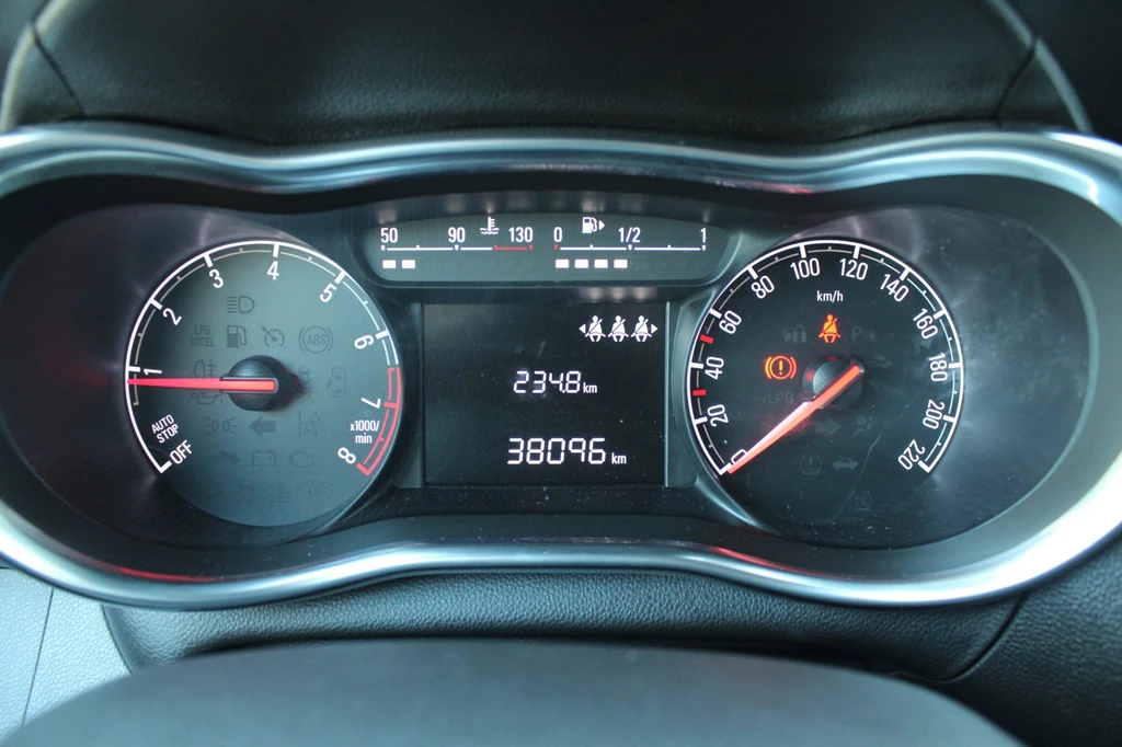 Opel KARL – foto 18