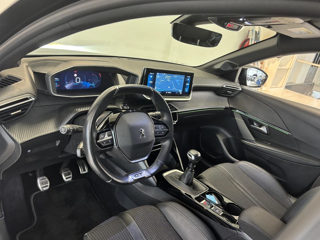 Peugeot 208 – foto 12