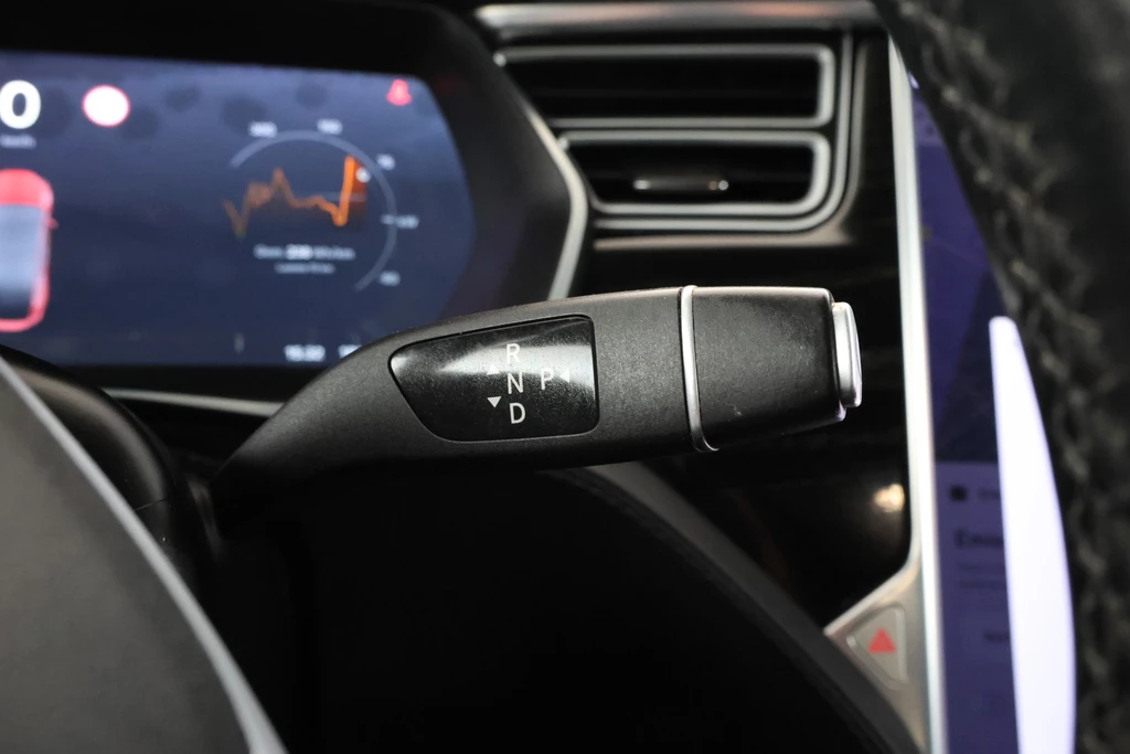 Tesla Model X – foto 28