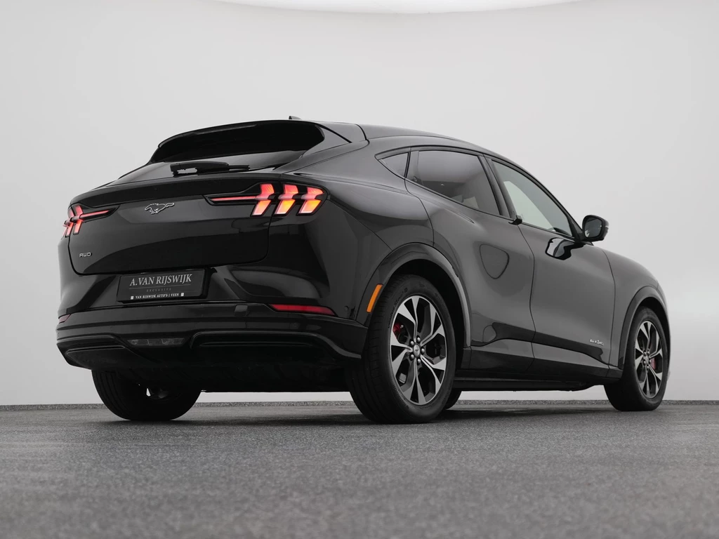 Ford Mustang Mach-E – foto 11