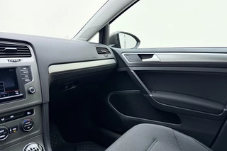 Volkswagen Golf – thumbnail 29