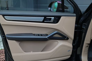 Porsche Cayenne – thumbnail 32