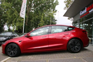 Tesla Model 3 – thumbnail 2