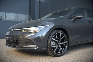 Volkswagen Golf – thumbnail 2