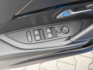 Peugeot e-208 – thumbnail 44