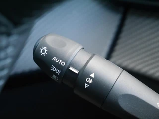 Peugeot 208 – thumbnail 16
