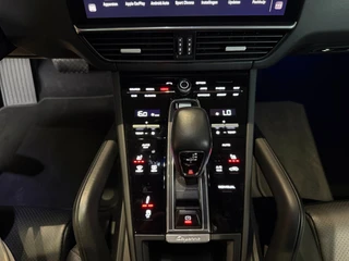 Porsche Cayenne – thumbnail 35