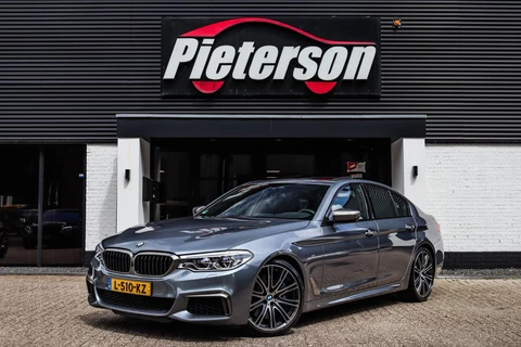 BMW 5-serie M550i xDrive PANO H&K SOFTCLOSE DEALER OH HUD