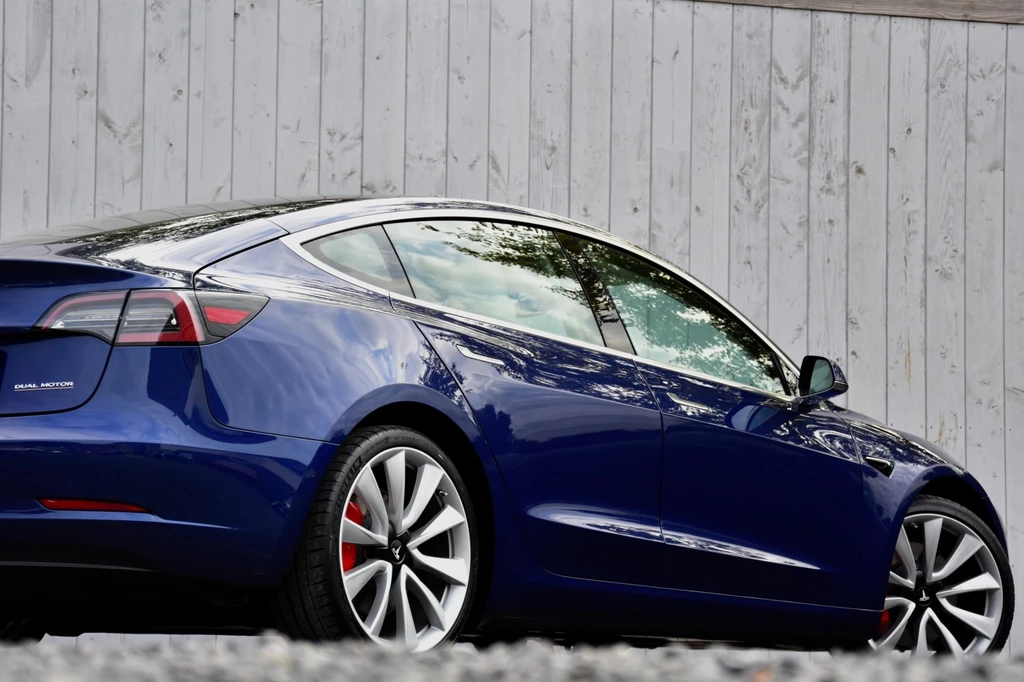 Tesla Model 3 – foto 8