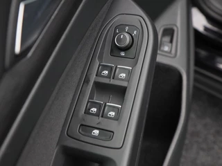 Volkswagen Golf – thumbnail 19