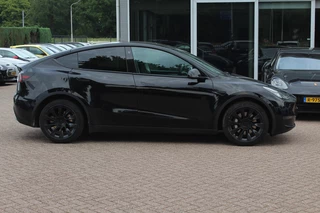 Tesla Model Y – thumbnail 2