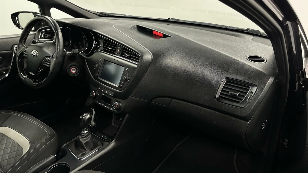 Kia cee'd – foto 13