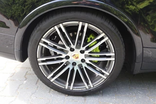 Porsche Cayenne – thumbnail 160