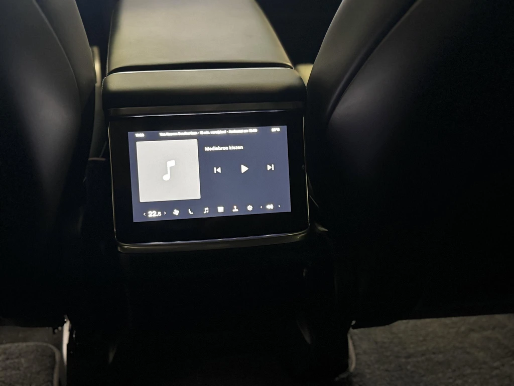 Tesla Model X – foto 27