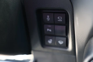 Toyota Land Cruiser – thumbnail 26