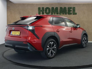 Toyota bZ4X – thumbnail 5