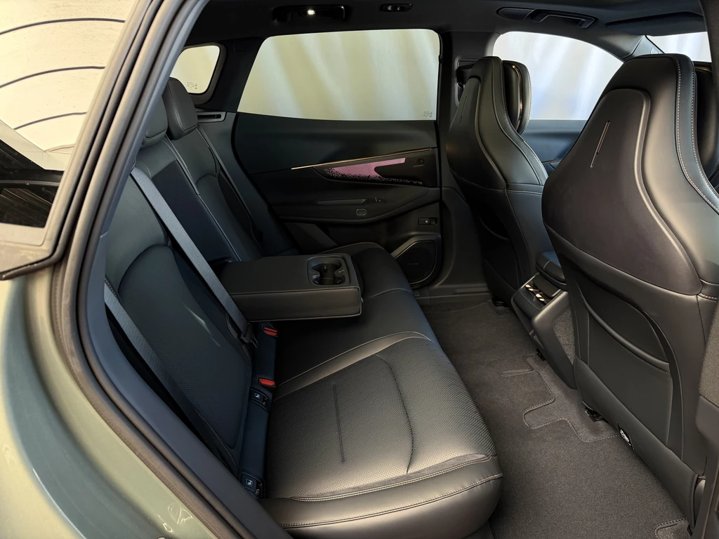 Lynk & Co 08 – foto 63