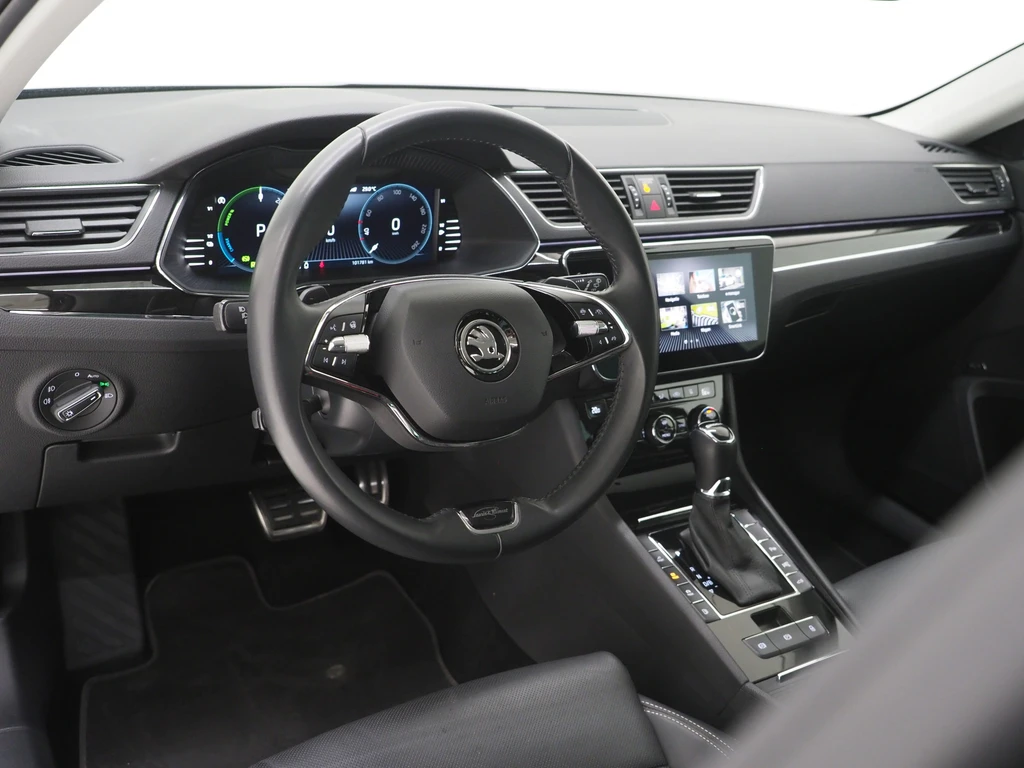 Škoda Superb – foto 18