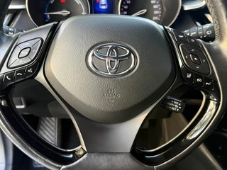 Toyota C-HR – thumbnail 16