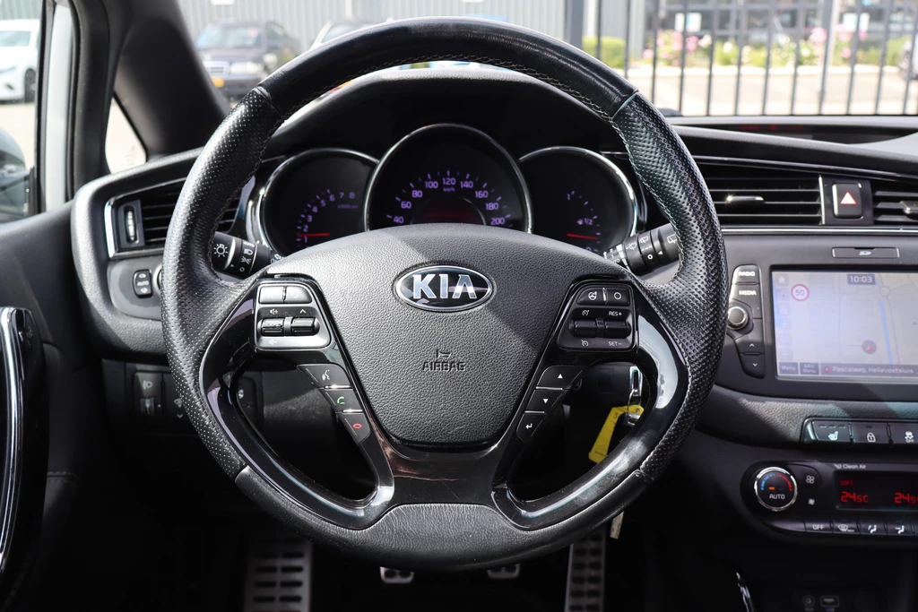 Kia cee'd – foto 15