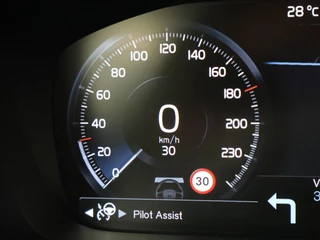 Volvo S90 – thumbnail 24