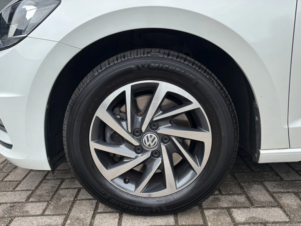 Volkswagen Touran – foto 9