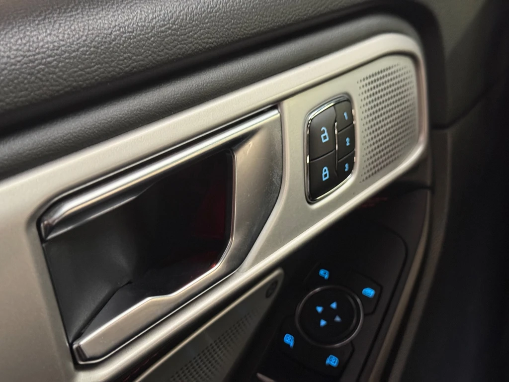 Ford Explorer – foto 19
