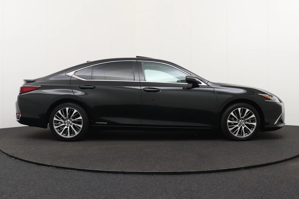 Lexus ES – foto 5