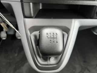 Opel Vivaro – thumbnail 28