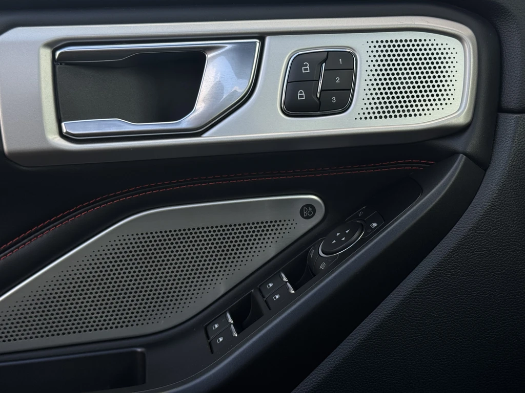 Ford Explorer – foto 21