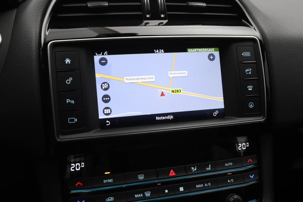 Jaguar F-PACE – foto 29