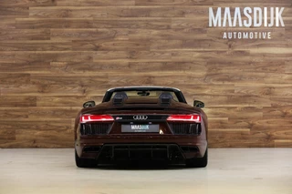 Audi R8 – thumbnail 8