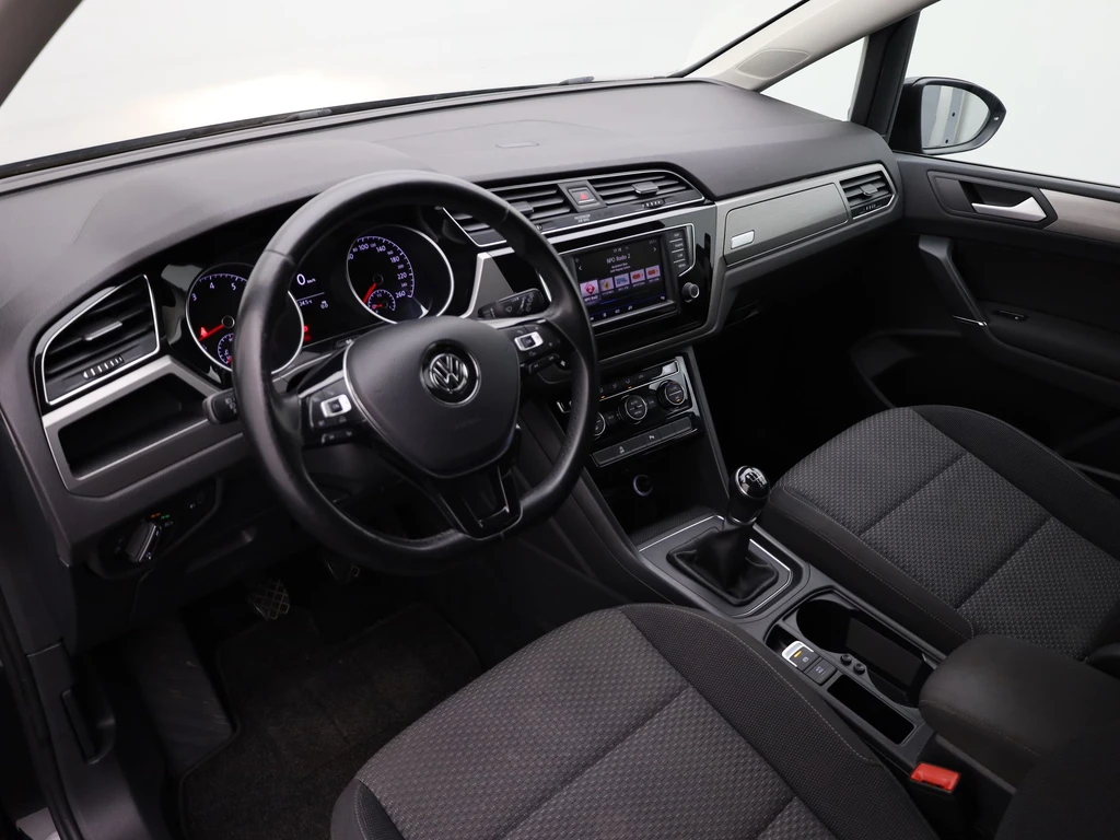 Volkswagen Touran – foto 17