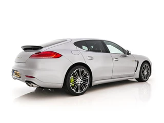 Porsche Panamera – thumbnail 4