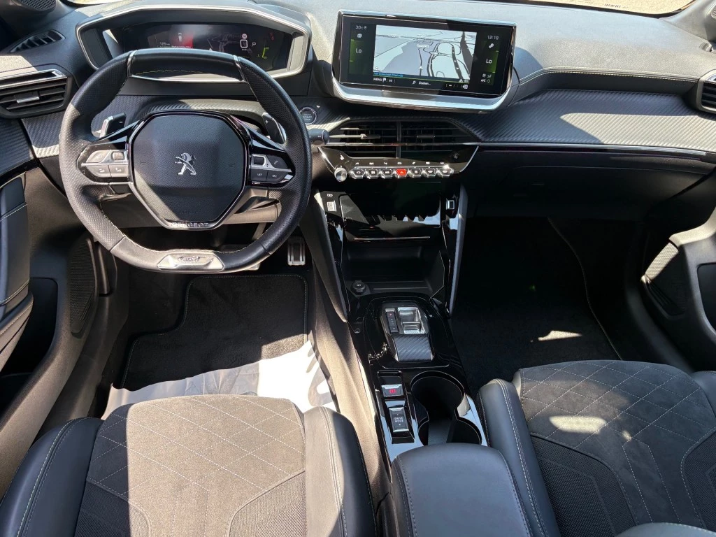 Peugeot 208 – foto 8