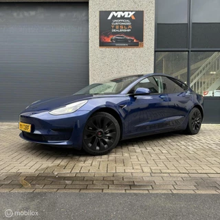 Tesla Model 3 – thumbnail 1