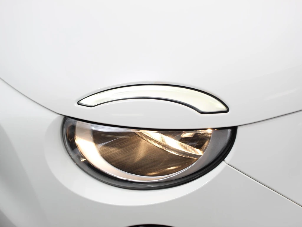 Fiat 500e – foto 24