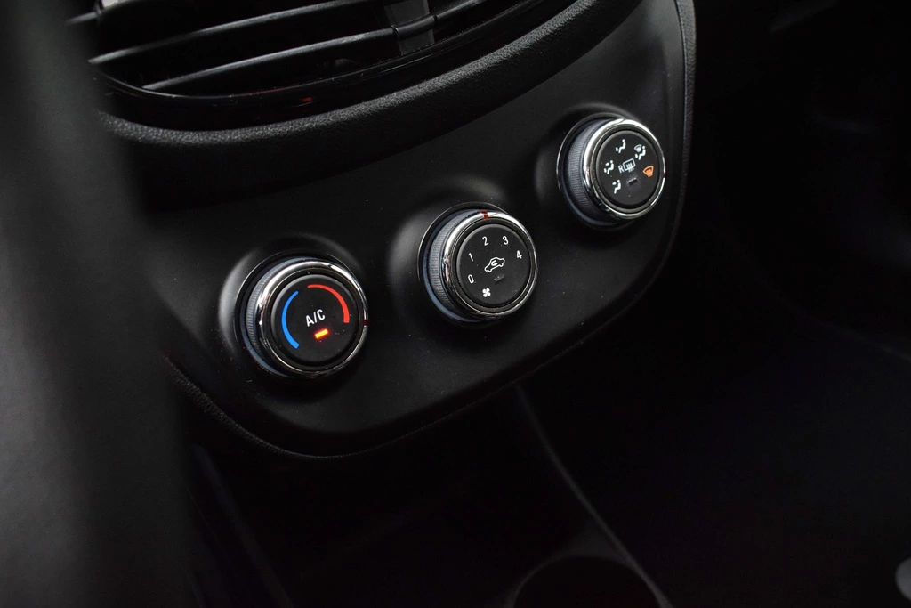 Opel KARL – foto 34
