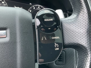 Land Rover Range Rover Velar – thumbnail 36