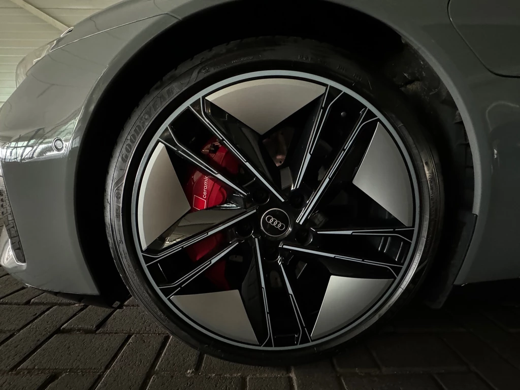 Audi e-tron GT – foto 27