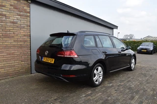 Volkswagen Golf – thumbnail 4