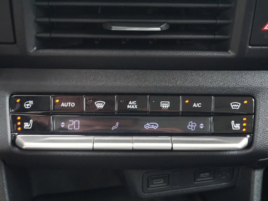 Opel Frontera – foto 25