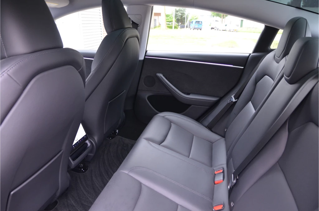 Tesla Model 3 – foto 13