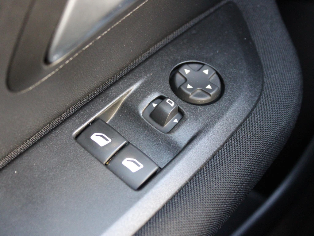 Peugeot 208 – foto 29