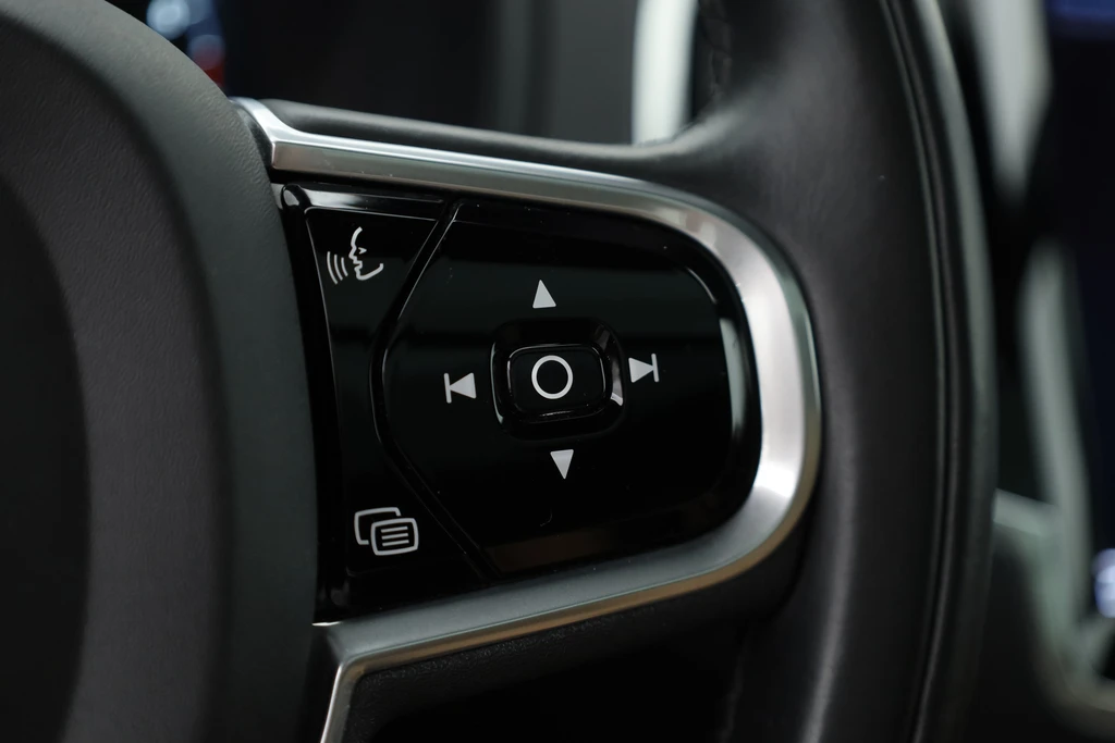 Volvo XC90 – foto 17