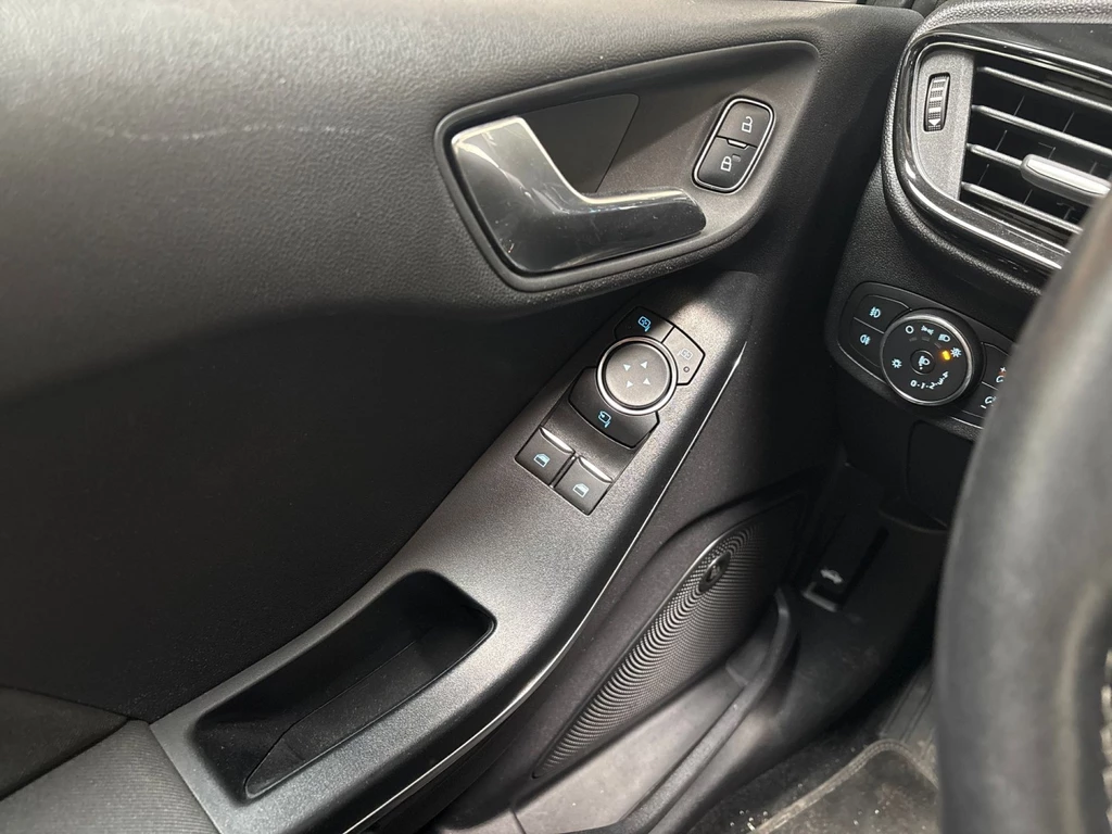 Ford Fiesta – foto 21