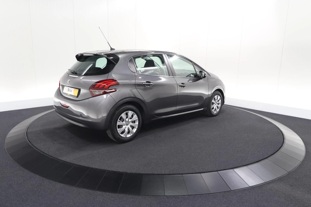 Peugeot 208 – foto 8